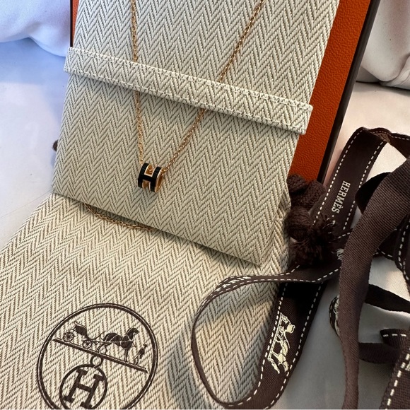 AUTHENTIC - HERMES POP H PENDANT - BLACK/ROSE GOLD - Picture 4 of 6